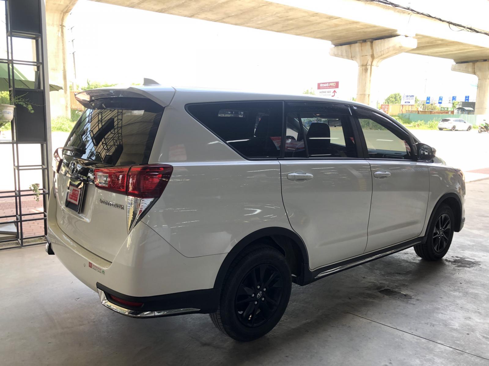 Toyota Innova Venturer 2019 - Venturer 2019 lướt 1.900km. Toyota Đông Sài Gòn, bao test toàn quốc