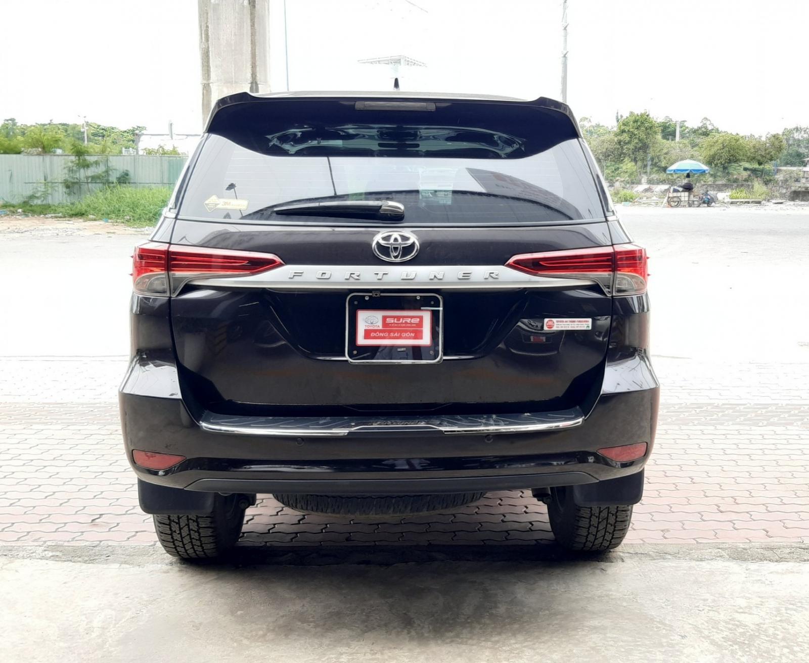 Toyota Fortuner 2.4 MT 2017 - Cần bán gấp Toyota Fortuner 2.4 MT đời 2017, màu nâu, nhập khẩu chính hãng 