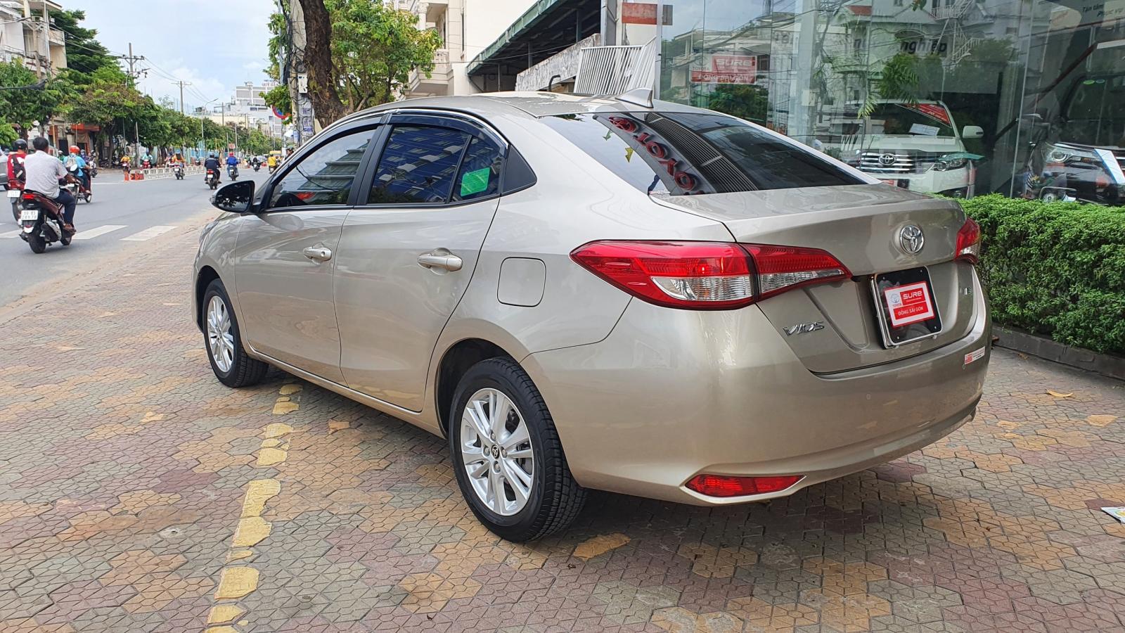 Toyota Corolla altis 2019 - Cần bán lại xe Toyota Corolla altis đời 2019, xe gia đình