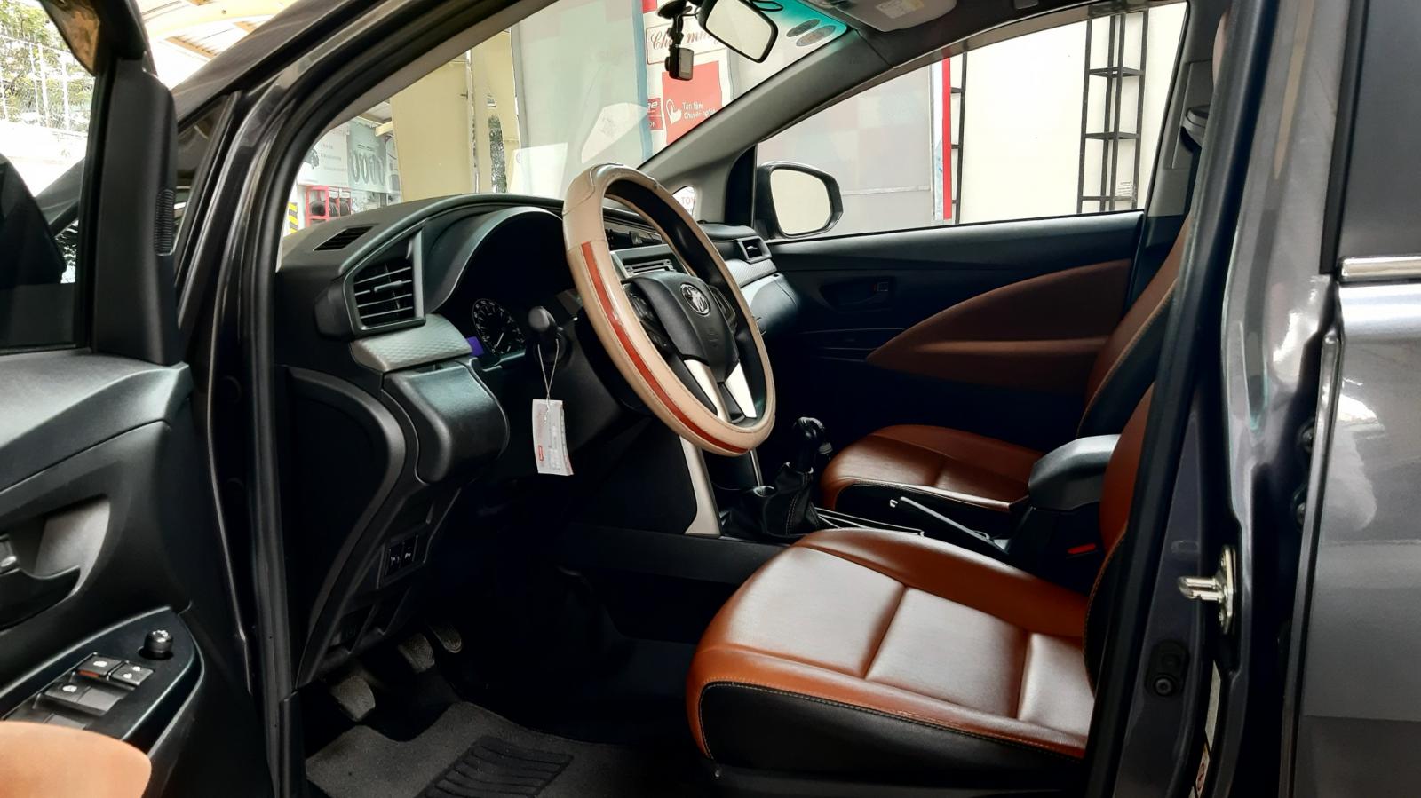Toyota Innova E 2019 - Xe Toyota Innova E 2019, màu xám bs 51G-785. Xx
