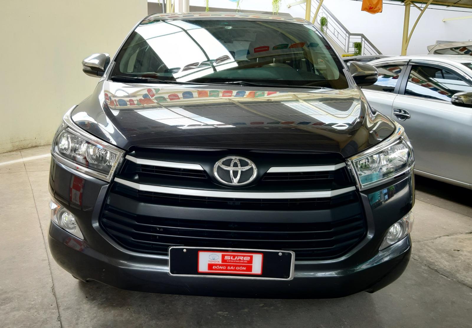 Toyota Innova 2019 - Cần bán Toyota Innova E năm 2019, màu xám, giá còn Fix mạnh