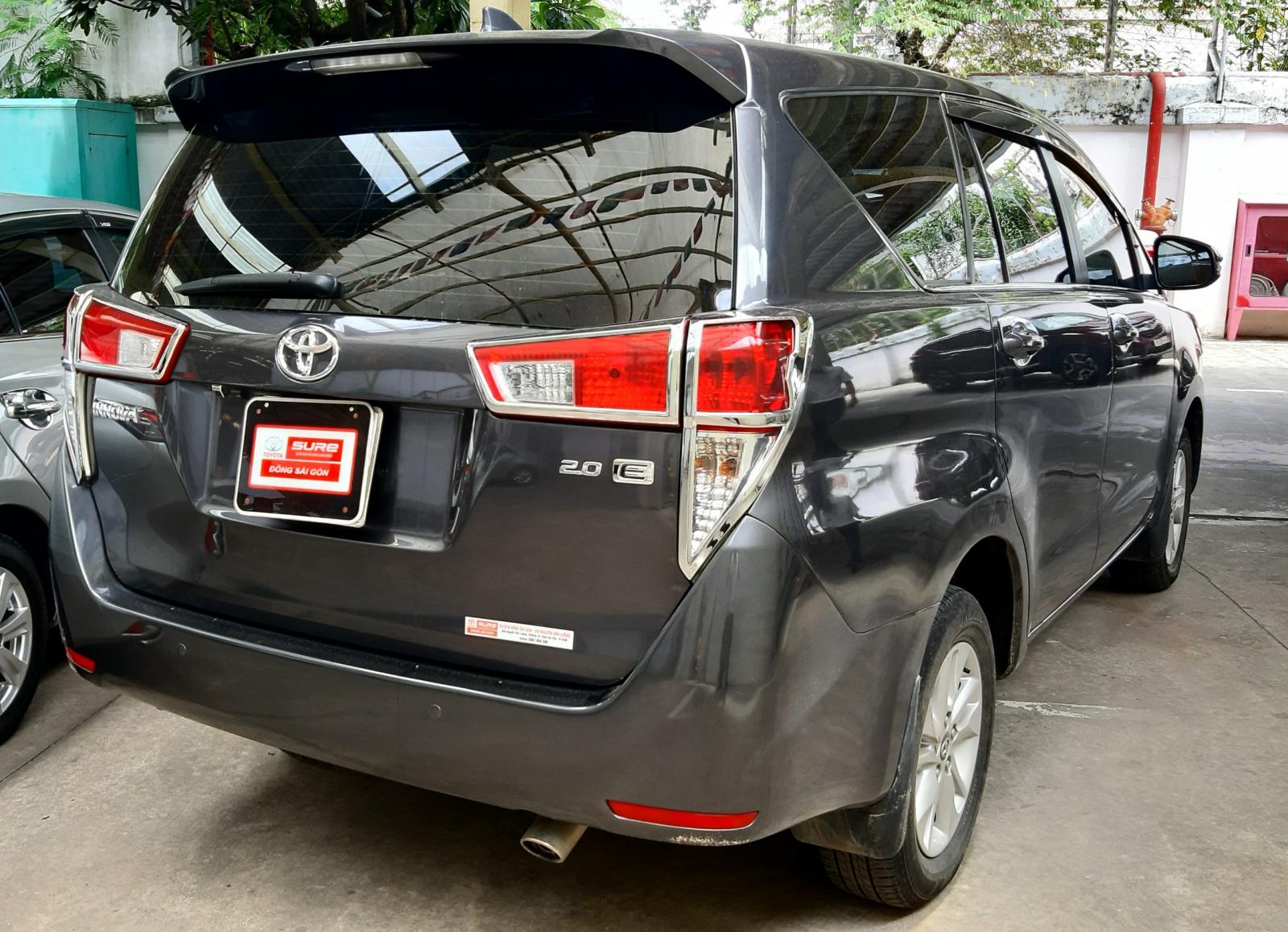 Toyota Innova 2019 - Cần bán Toyota Innova E năm 2019, màu xám, giá còn Fix mạnh