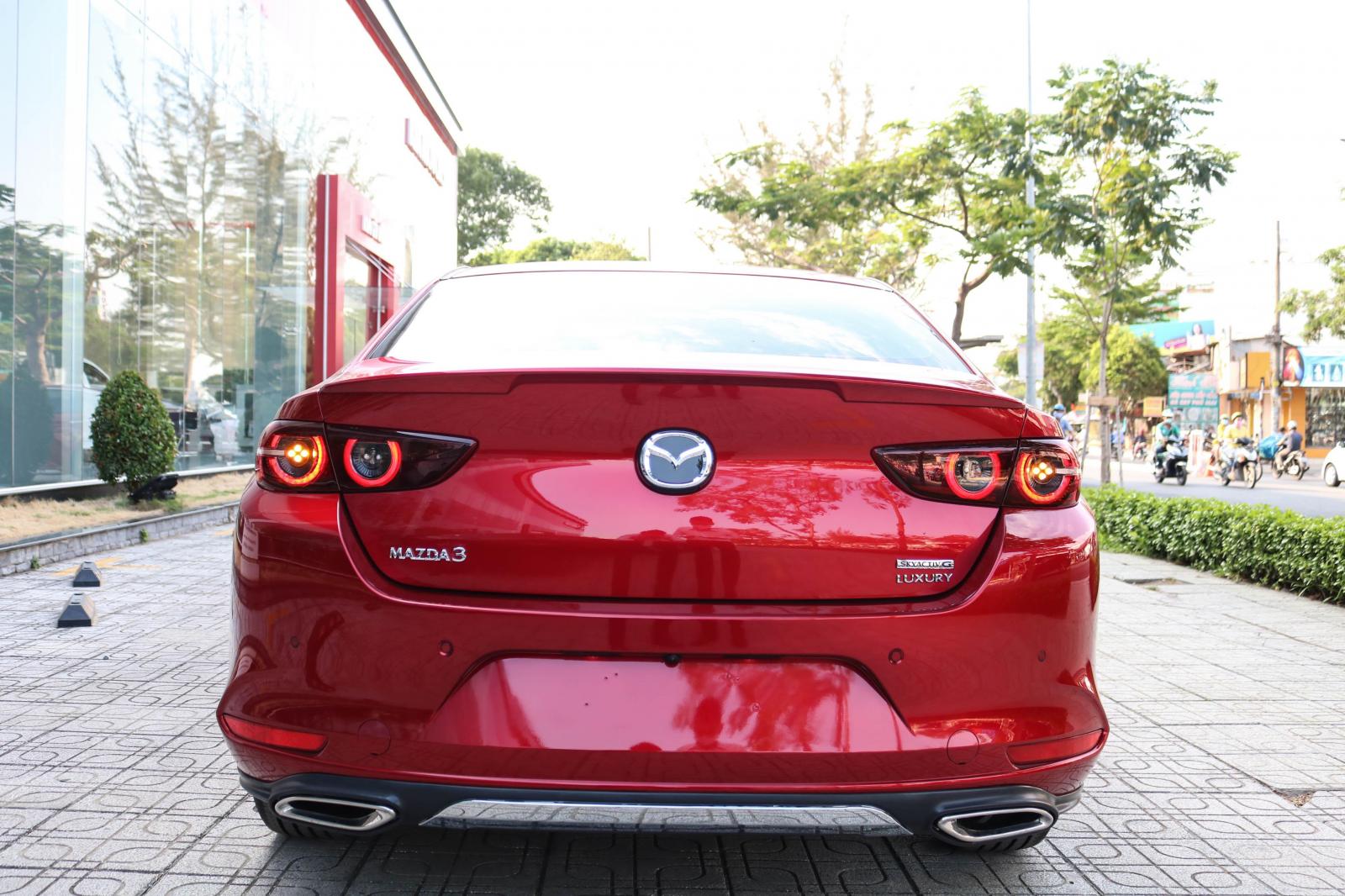 Mazda 3 2020 - Mazda 3 2020 màu đỏ giao liền, đưa trước 224 triệu nhận xe Mazda 3 2020 với quà tặng chính hãng