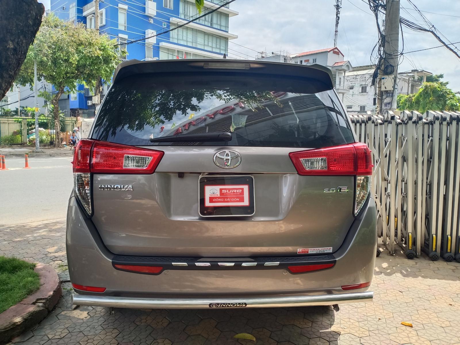 Toyota Innova 2.0E 2019 - Bán xe Toyota Innova 2.0E 2019, màu bạc