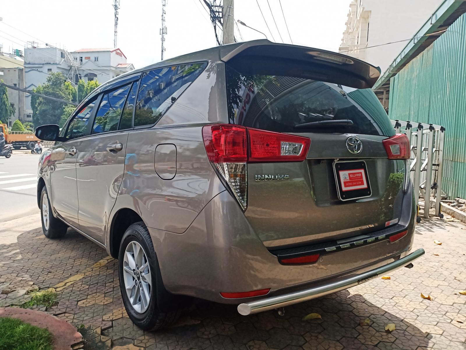 Toyota Innova 2.0E 2019 - Bán xe Toyota Innova 2.0E 2019, màu bạc