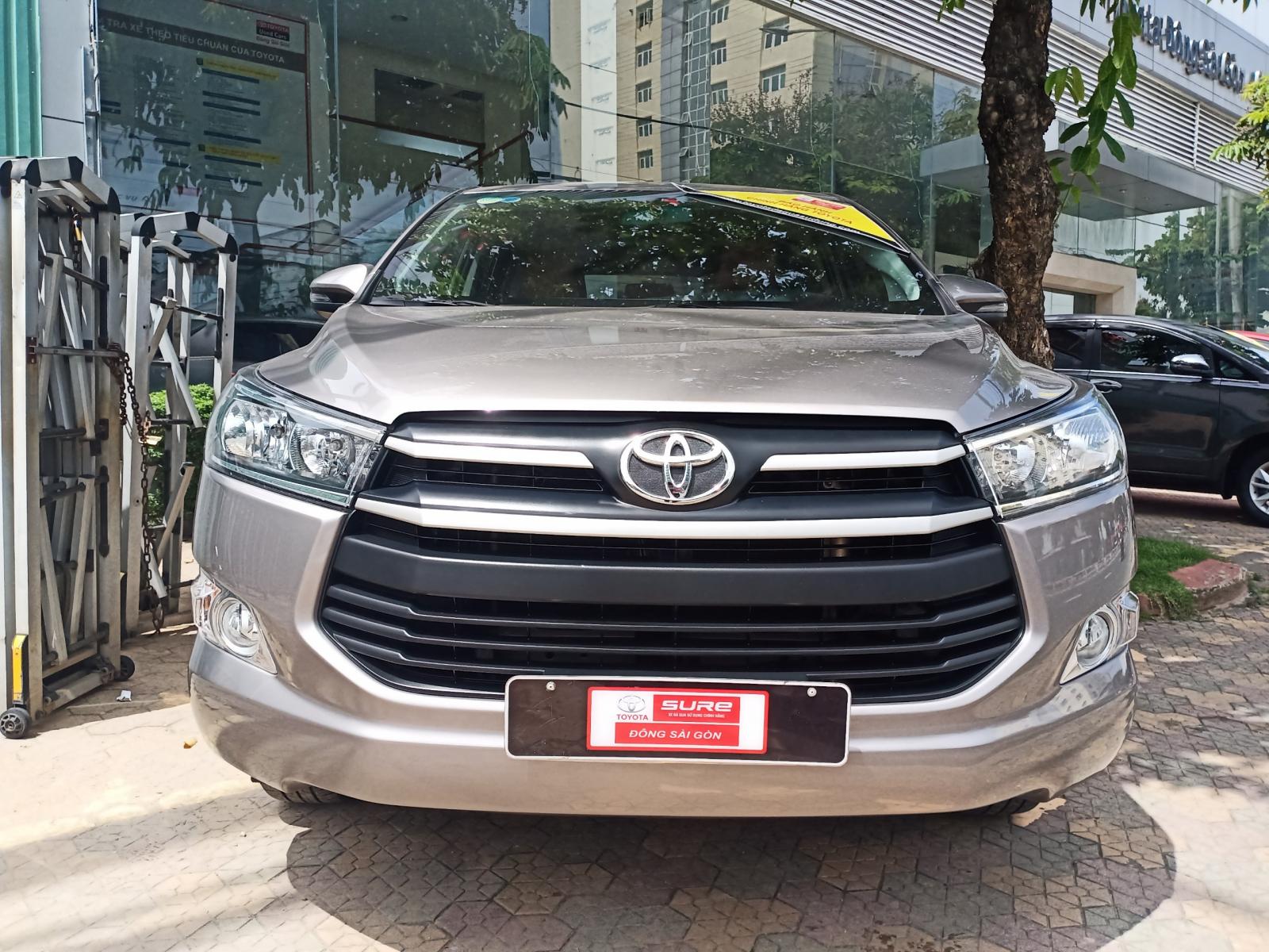 Toyota Innova 2.0E 2019 - Bán xe Toyota Innova 2.0E 2019, màu bạc