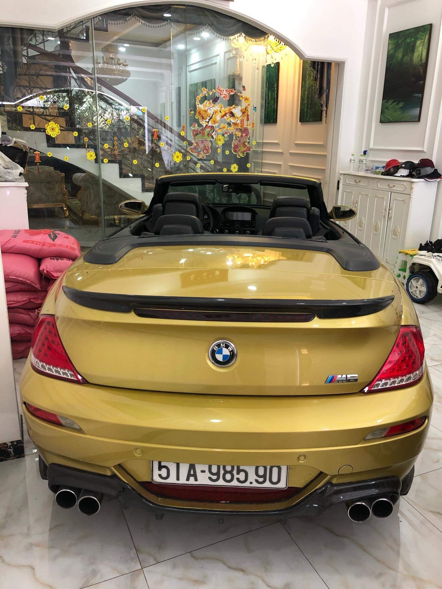 BMW M6 2010 - Cần bán BMW M6 đời 2010, màu vàng, nhập khẩu nguyên chiếc
