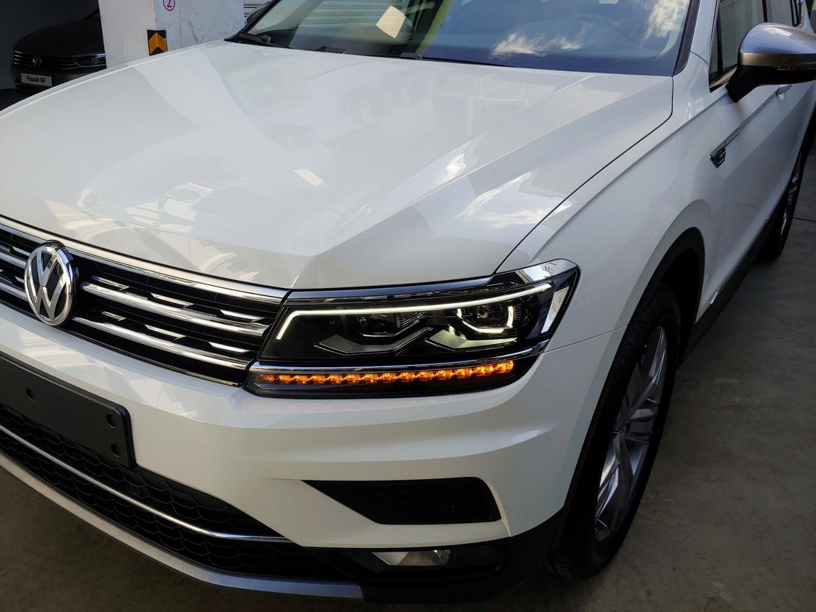 Volkswagen Tiguan Top line 2019 - Volkswagen Tiguan Topline màu trắng, nhập khẩu tặng quà hấp dẫn