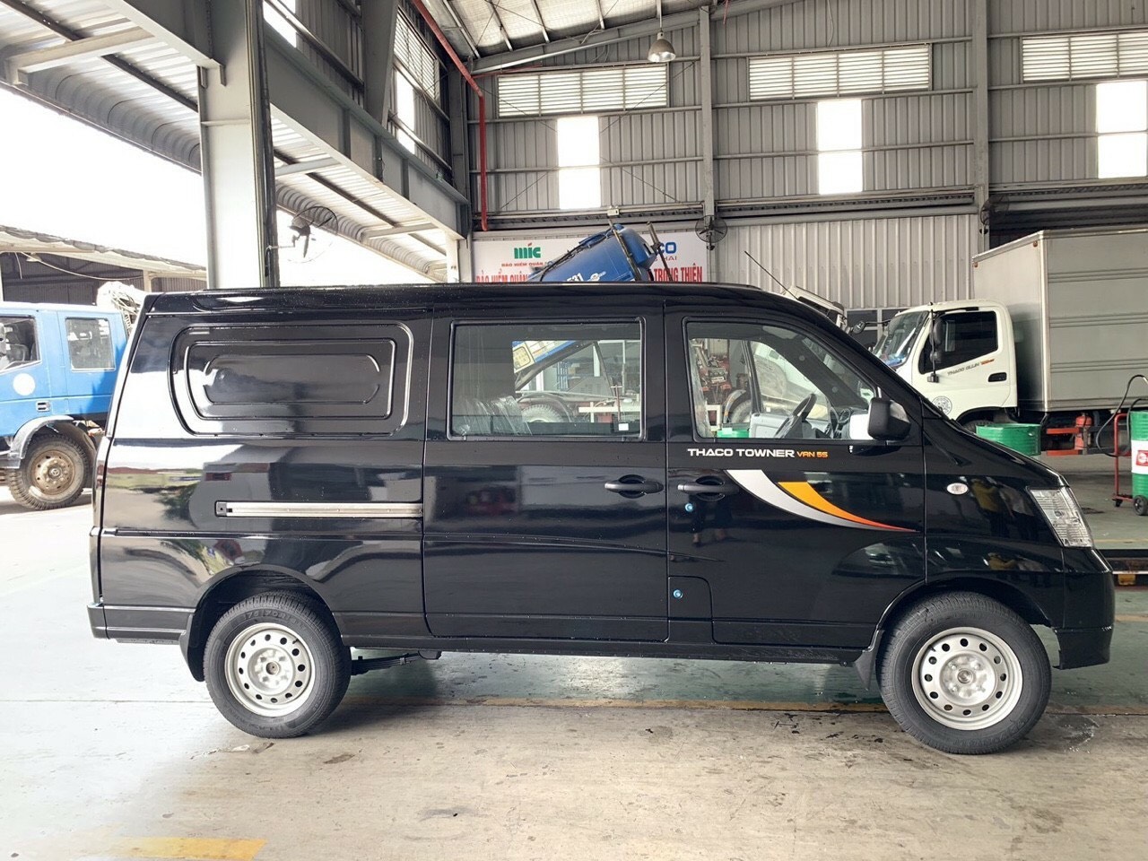 Thaco TOWNER Van 2020 - Xe tải Van 2 chỗ, nhập khẩu, thùng rộng, hỗ trợ trả góp 75%. Đời 2020
