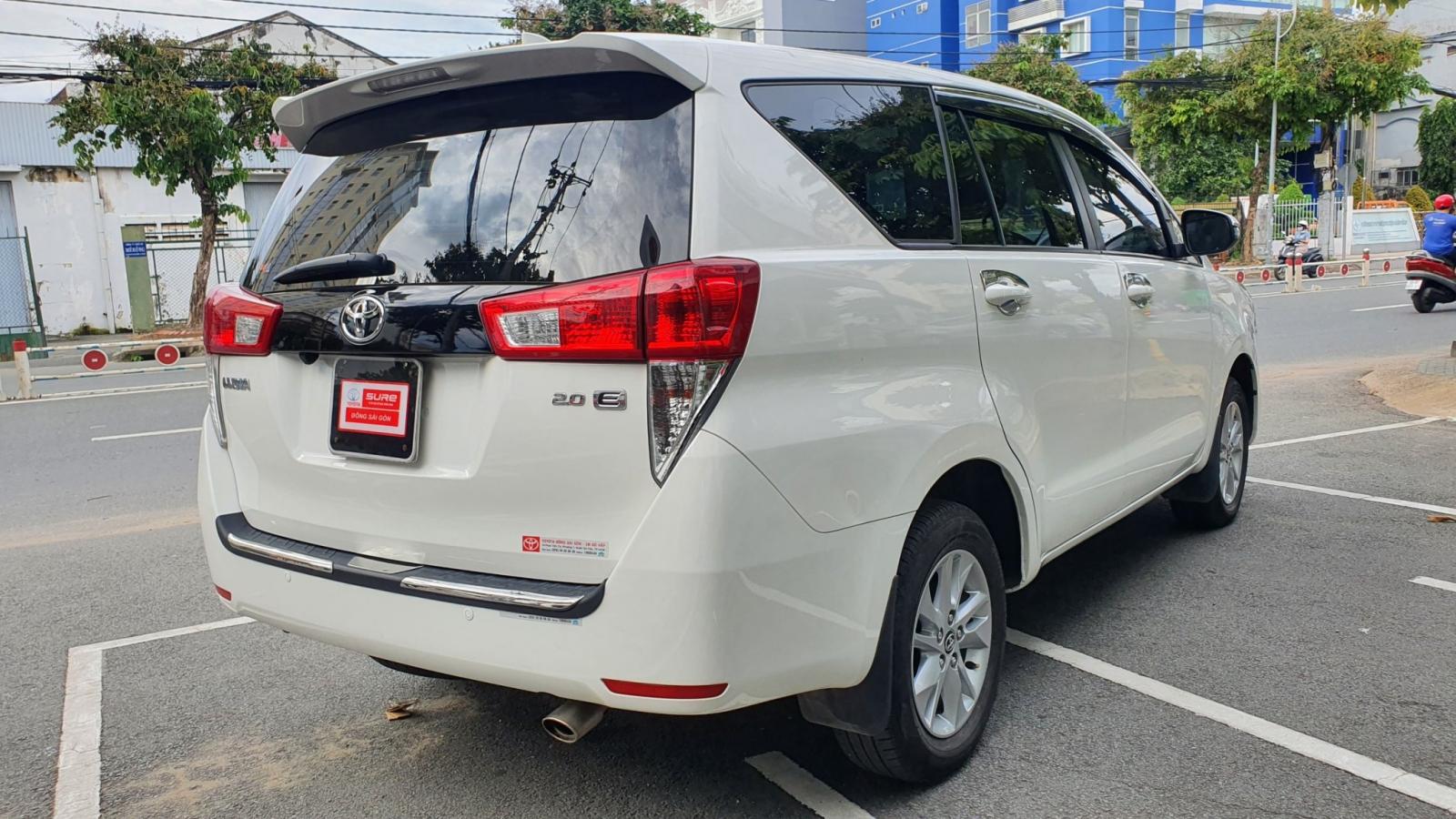 Toyota Innova 2019 - Cần bán lại xe Toyota Innova đời 2019, màu trắng, giá tốt