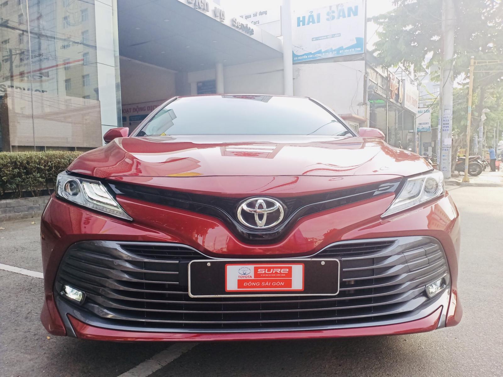 Toyota Camry 2.5Q 2020 - Camry 2.5Q đời 2020, màu đỏ - lướt - không 1 vết xướt