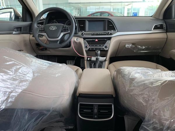 Hyundai Santa Fe    2020 - Cần bán Hyundai Santa Fe đời 2020, màu đỏ giá cạnh tranh