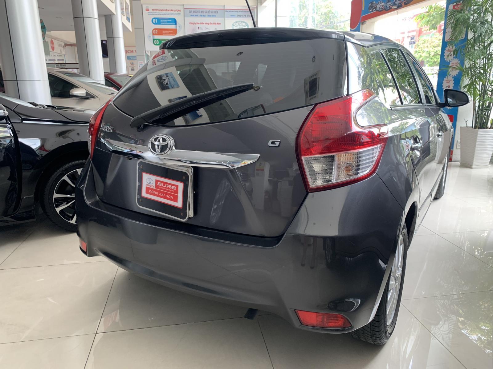 Toyota Yaris 2015 - Bán ô tô Toyota Yaris đời 2015, màu xám, nhập khẩu chính hãng 