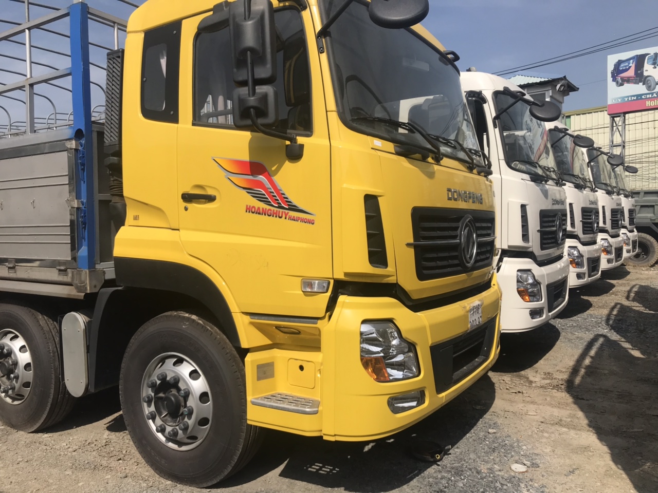 JRD 2019 - Cần mua xe tải Dongfeng 4 chân 18T, mua xe tải 4 chân Dongfeng 2019