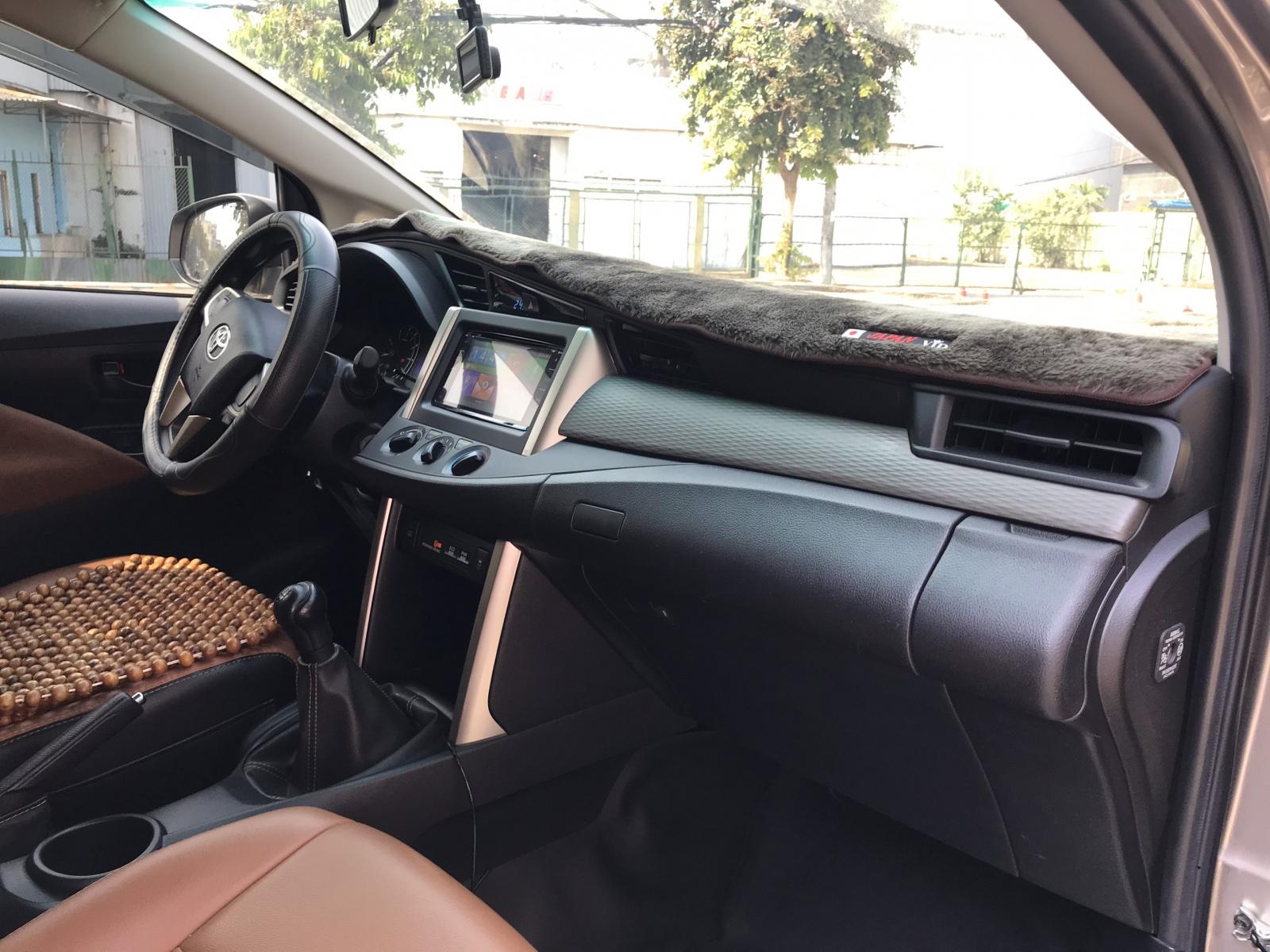 Toyota Innova 2018 - Cần bán xe Toyota Innova đời 2018