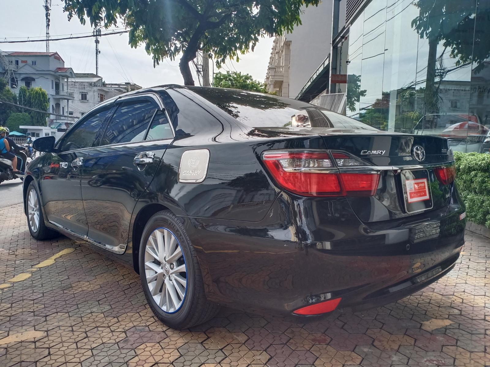 Toyota Camry E 2017 - Cần bán lại xe Toyota Camry E đời 2017, màu đen, nhập khẩu chính hãng