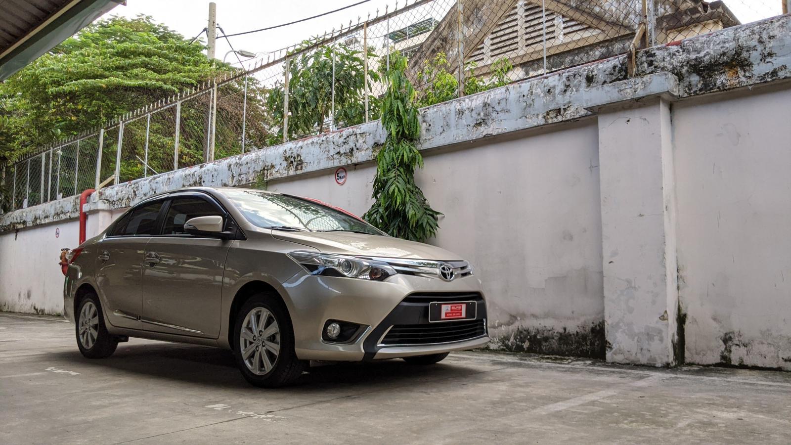 Toyota Vios G 2016 - Xe Toyota Vios G đời 2016, màu nâu vàng, lướt 20.000km. Giá còn fix đẹp