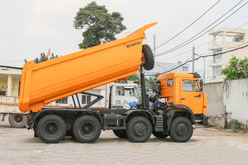 CMC VB750 2016 - Xe ben kamaz 6540(8x4) thùng 15 khối tải hàng 17 tấn