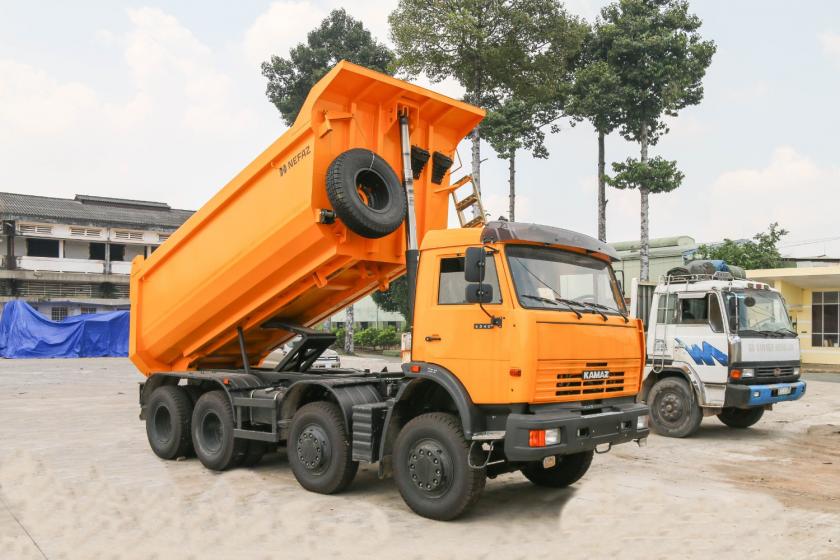 CMC VB750 2016 - Xe ben kamaz 6540(8x4) thùng 15 khối tải hàng 17 tấn