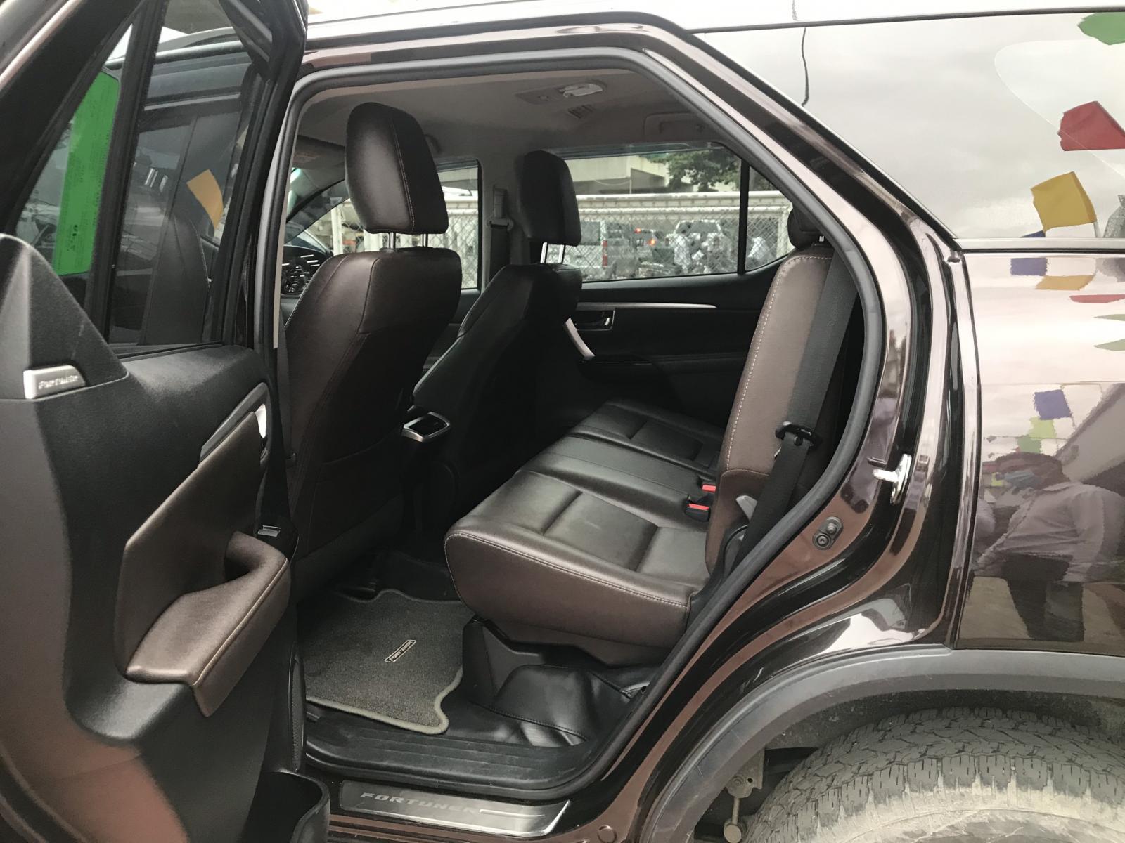 Toyota Fortuner G AT 2019 - Bán Toyota Fortuner G AT năm 2019, màu nâu, nhập khẩu chính hãng siêu đẹp. Giá đẹp