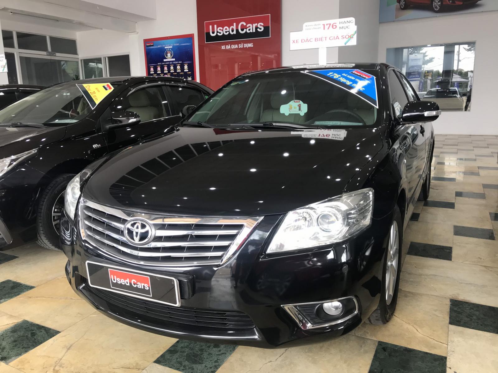 Toyota Camry 2.4 G 2010 - Cần bán lại xe Toyota Camry 2.4 G đời 2010, màu đen