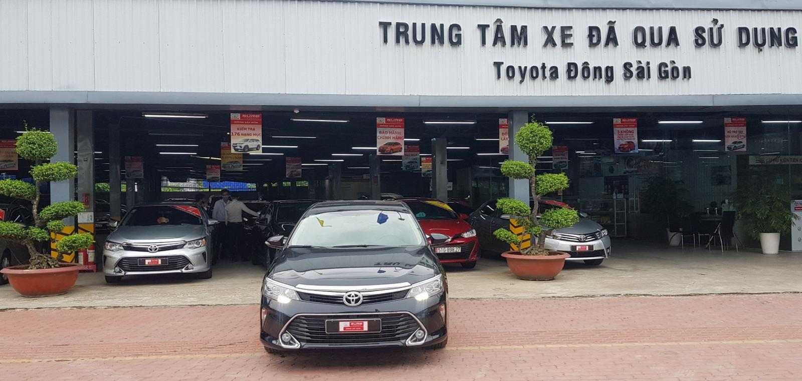 Toyota Camry 2.0E 2019 - Cần bán Toyota Camry 2.0E đời 2019, màu đen