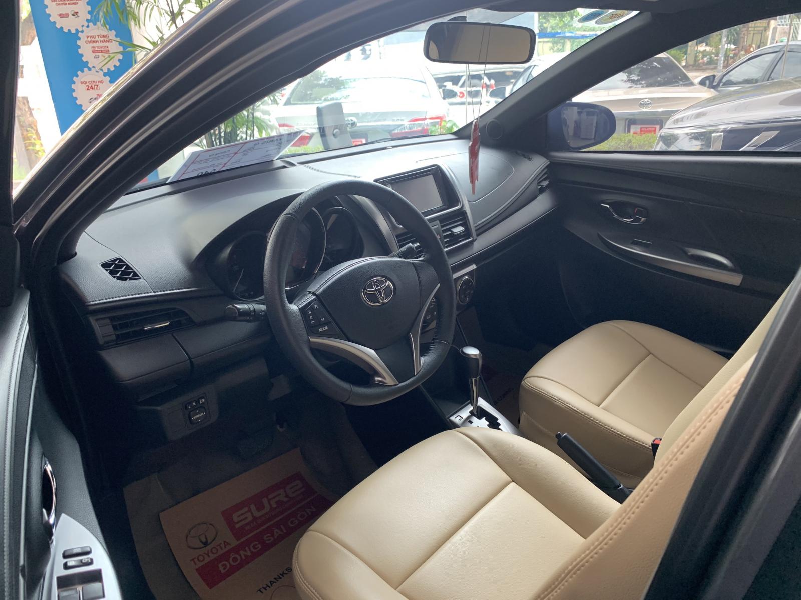 Toyota Yaris 1.3G 2015 - Cần bán lại xe Toyota Yaris 1.3G đời 2015, màu xám, nhập khẩu nguyên chiếc, giá chỉ 520 triệu