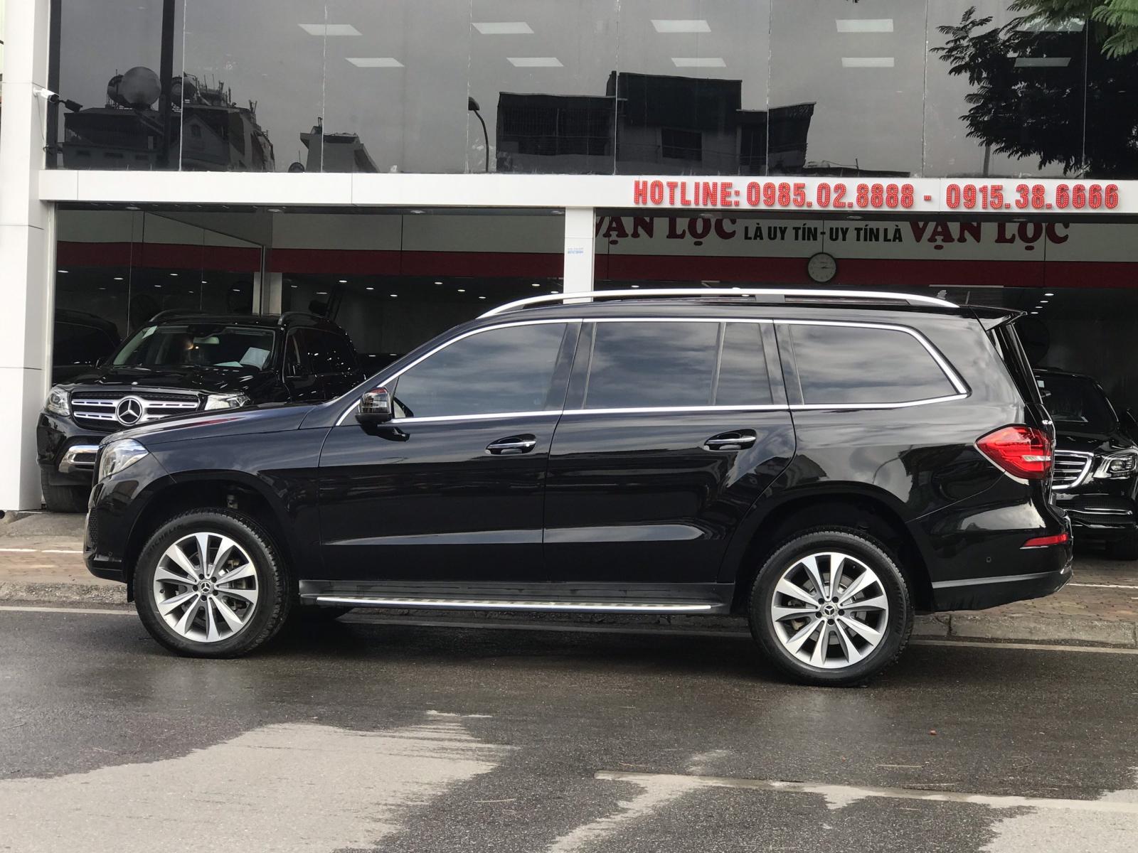 Mercedes-Benz GLS 400 4Matic 2017 - Cần bán lại xe Mercedes 400 4Matic đời 2017, màu đen, nhập khẩu nguyên chiếc, số tự động