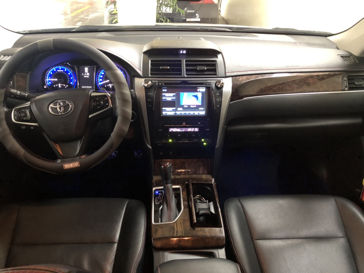 Toyota Camry 2.5Q 2016 - Bán xe Toyota Camry 2.5Q đời 2016, màu nâu, giá chỉ 920 triệu