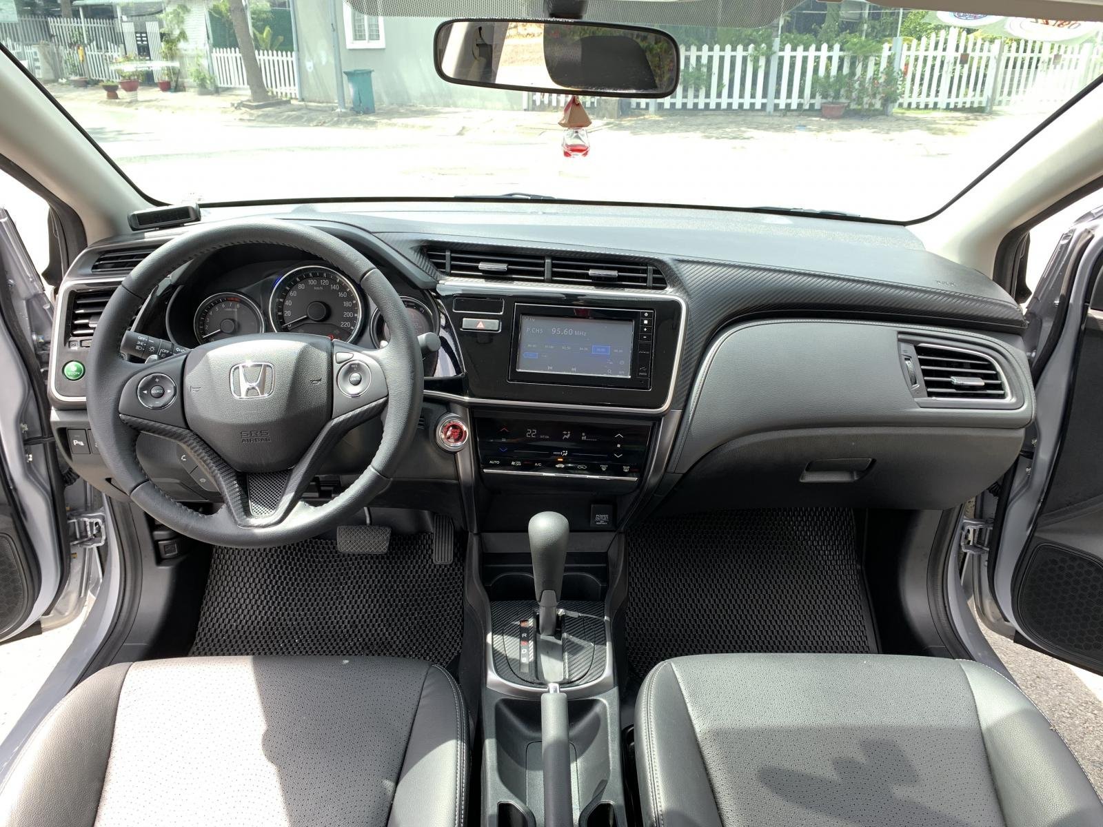 Honda City 2019 - Bán Honda City Top 2019 tự động màu bạc