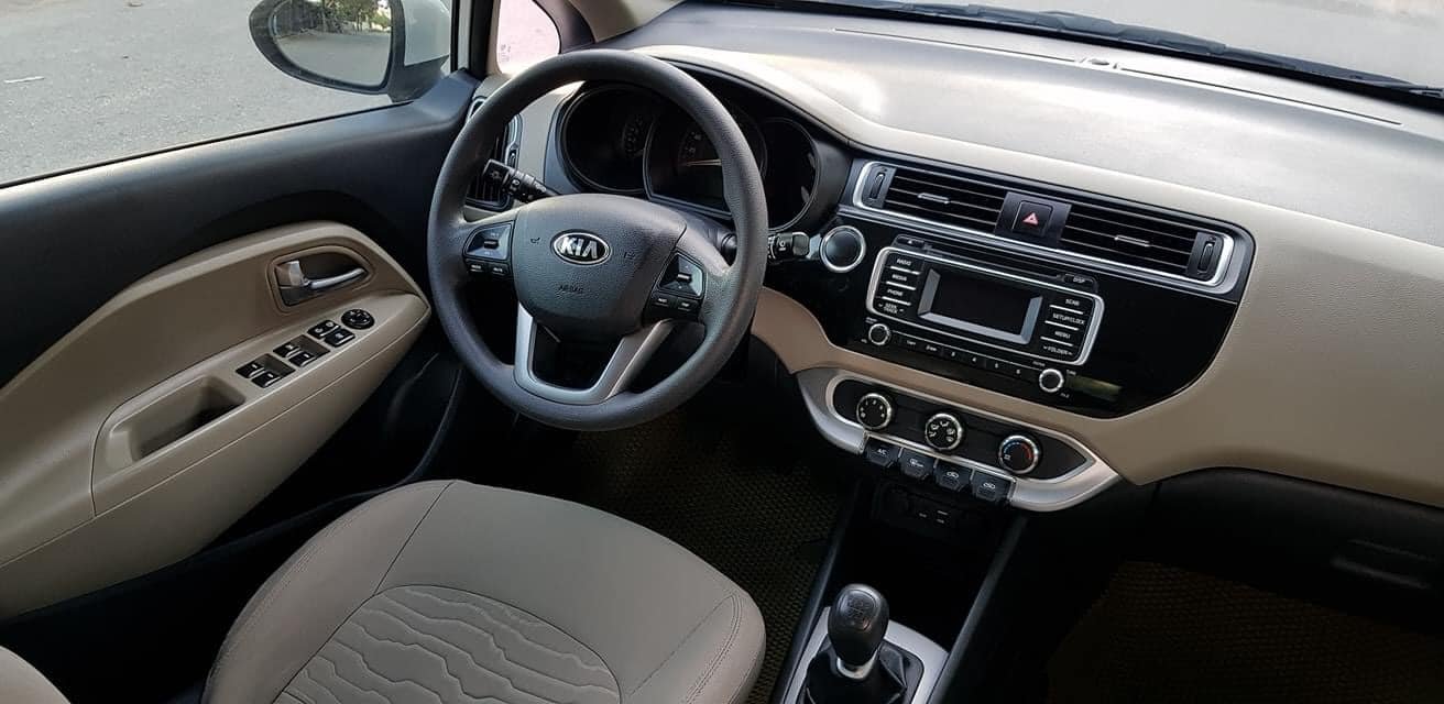 Kia Rio 2016 - Tôi cần bán xe Rio 2016, số sàn, màu trắng