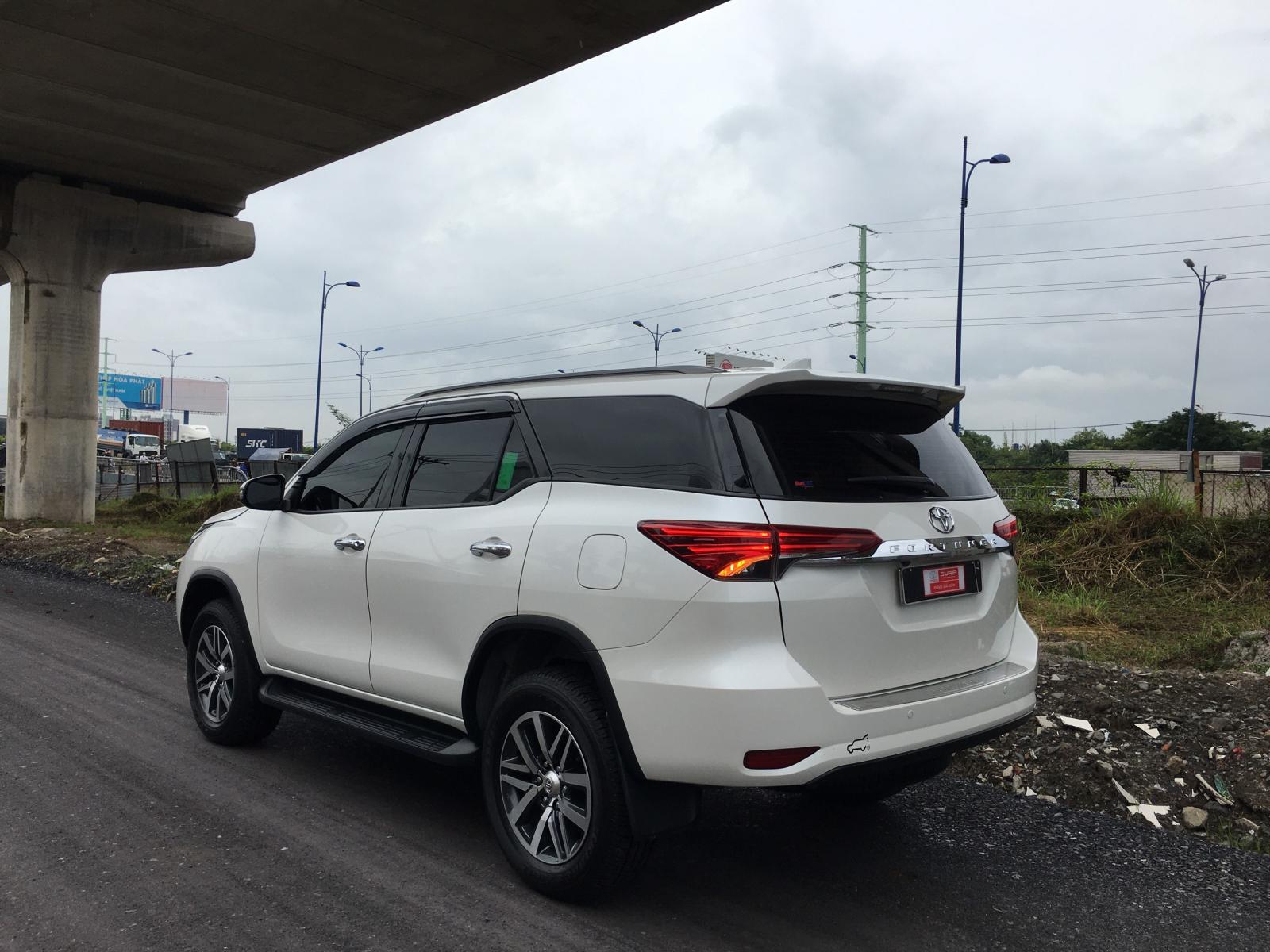 Toyota Fortuner G   2019 - Xe Toyota Fortuner G số tự động năm 2019, màu trắng, biển SG. Giá cực tốt