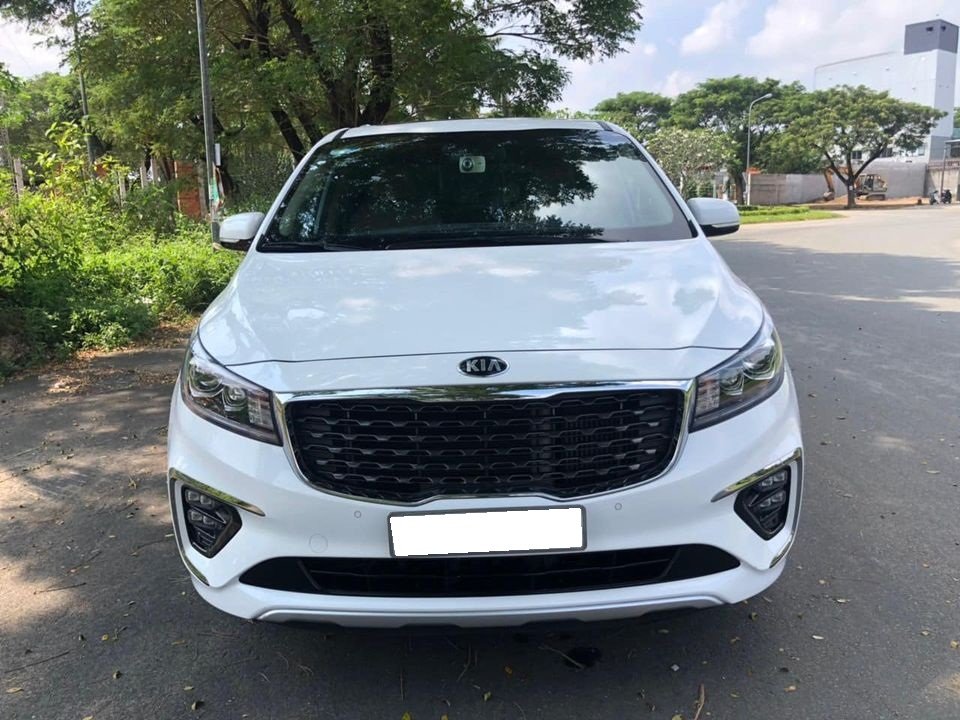 Kia Sedona 2019 - Xe nhà cần bán Kia Sedona 2019, số tự động, máy dầu, màu trắng