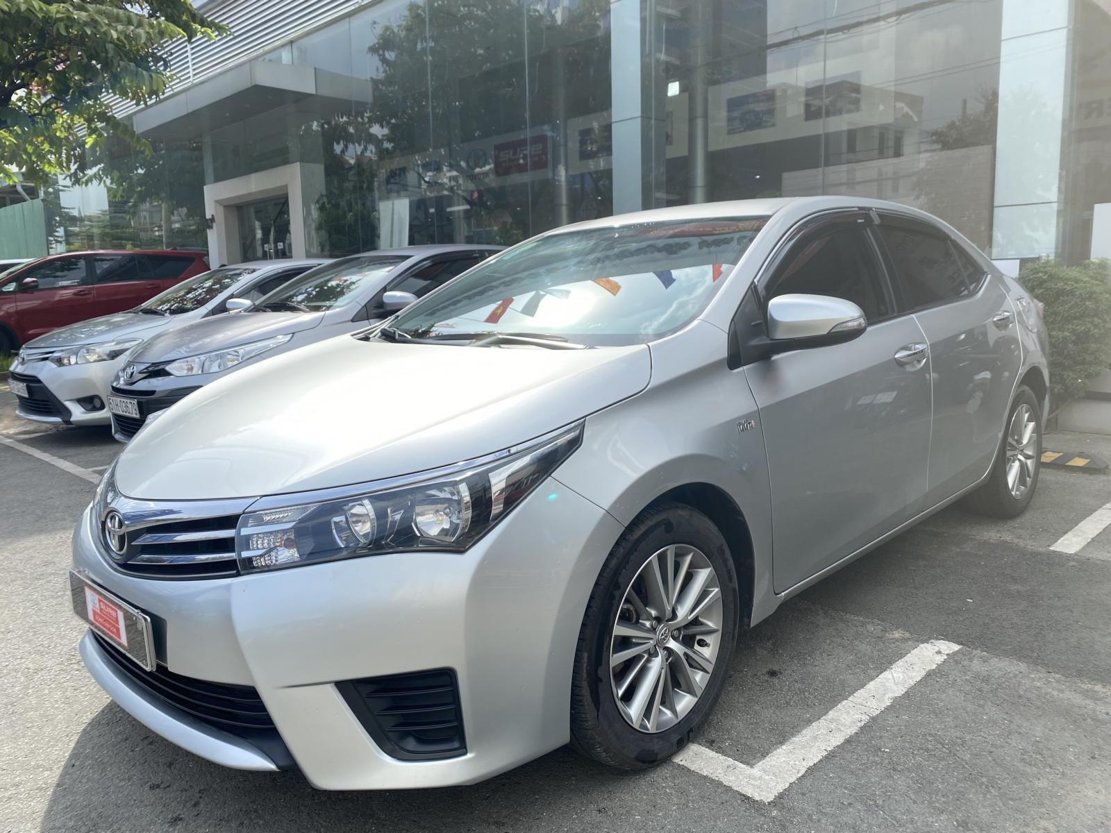 Toyota Corolla altis 1.8G MT 2015 - Xe Toyota Corolla Altis 1.8G MT đời 2015, màu bạc, siêu đẹp, máy cực êm