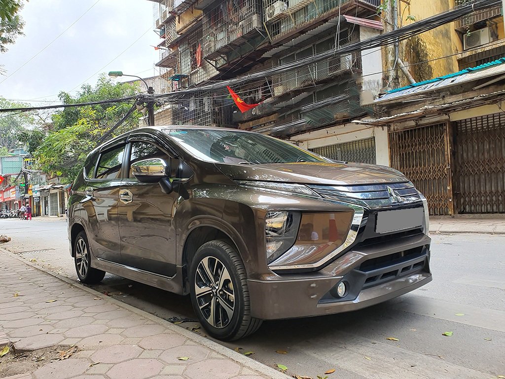 Mitsubishi Mitsubishi khác 2019 - Bán Mitsubishi Xpander 2019 tự động màu nâu đồng đẹp