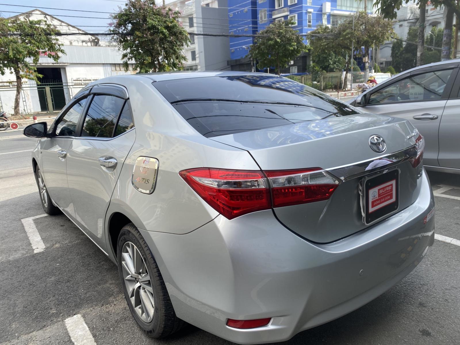 Toyota Corolla altis 1.8 G MT 2015 - Cần bán Toyota Corolla Altis 1.8 G MT đời 2015