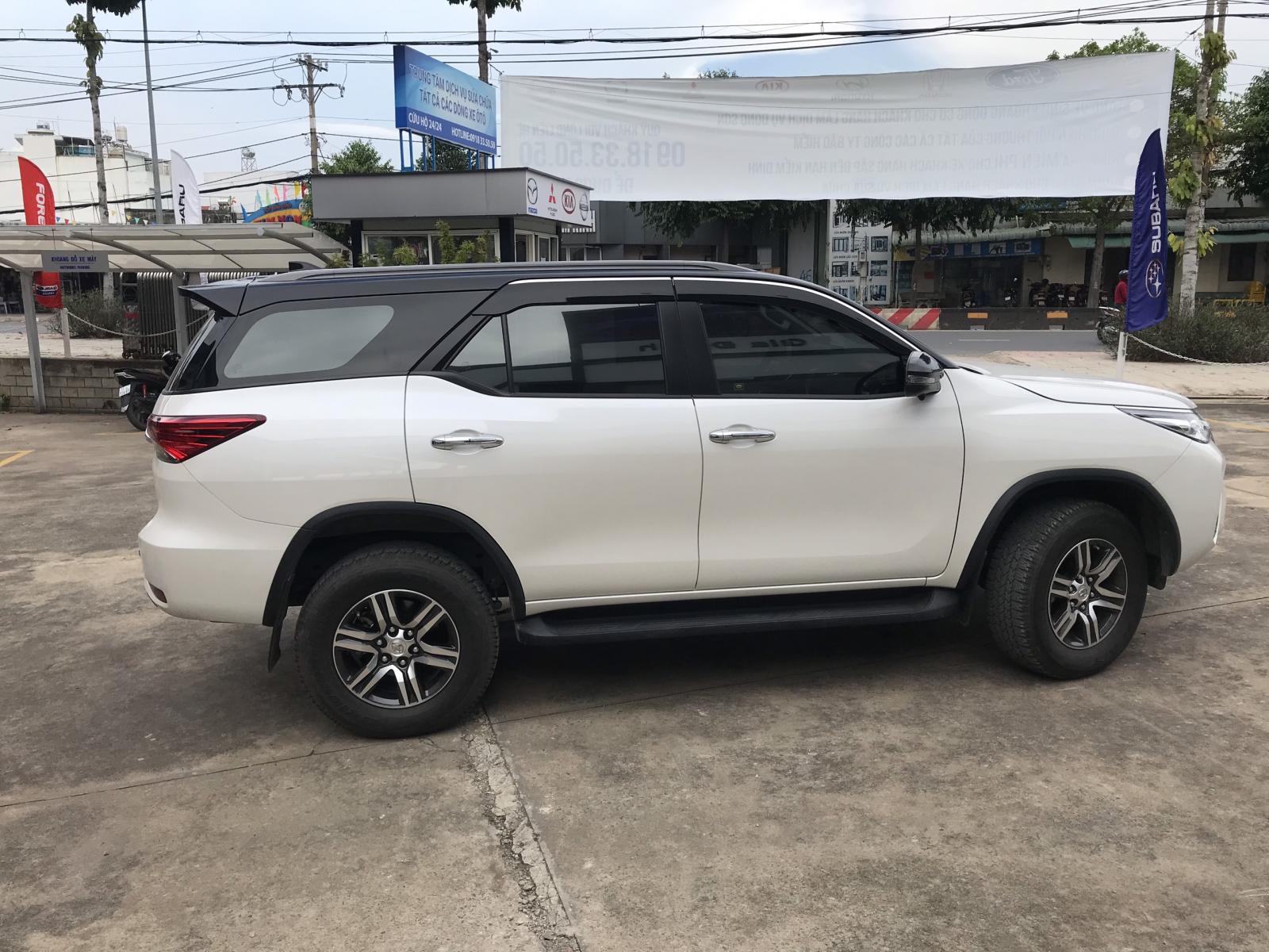 Toyota Fortuner G AT 2020 - Cần bán xe Toyota Fortuner G AT năm 2020, màu trắng lướt 3600km chất như mới