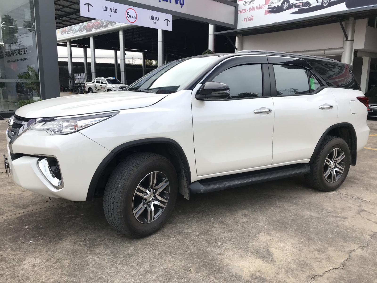 Toyota Fortuner G AT 2020 - Cần bán xe Toyota Fortuner G AT năm 2020, màu trắng lướt 3600km chất như mới