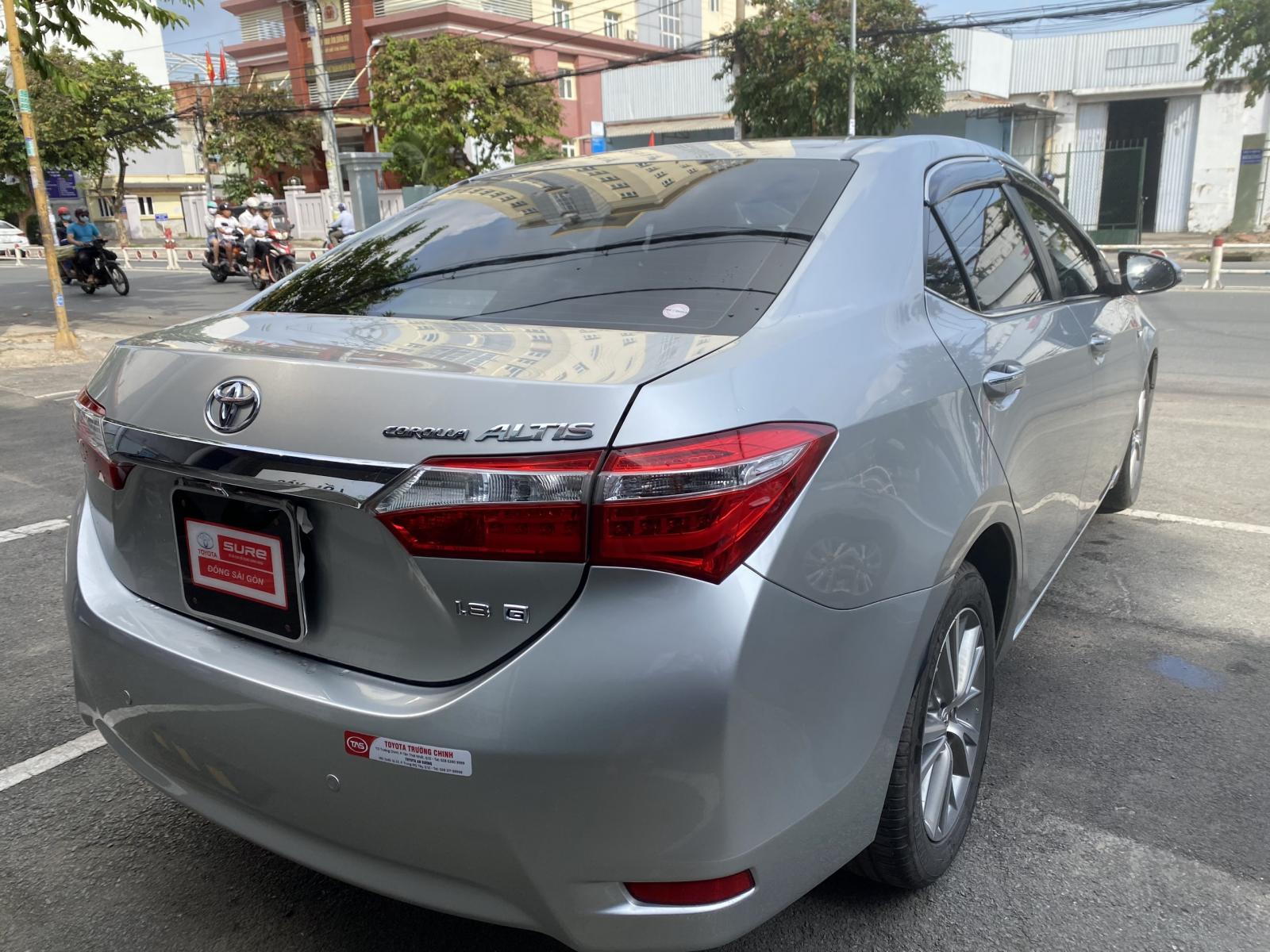 Toyota Corolla altis 1.8G 2015 - Xe Toyota Corolla Altis 1.8G đời 2015, màu bạc, giá thương lượng