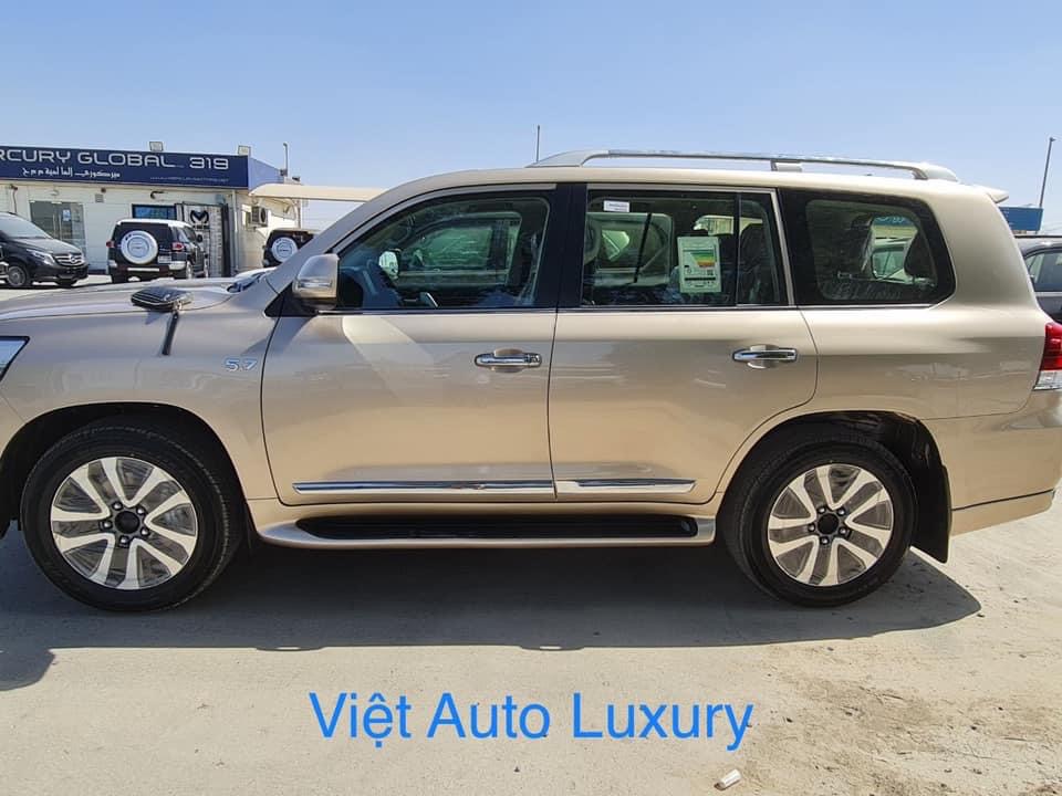 Toyota Land Cruiser 2020 - Bán Toyota Landcruiser VX-S 4.6V8 Trung Đông màu vàng cát xe 2020 nhập mới 100%