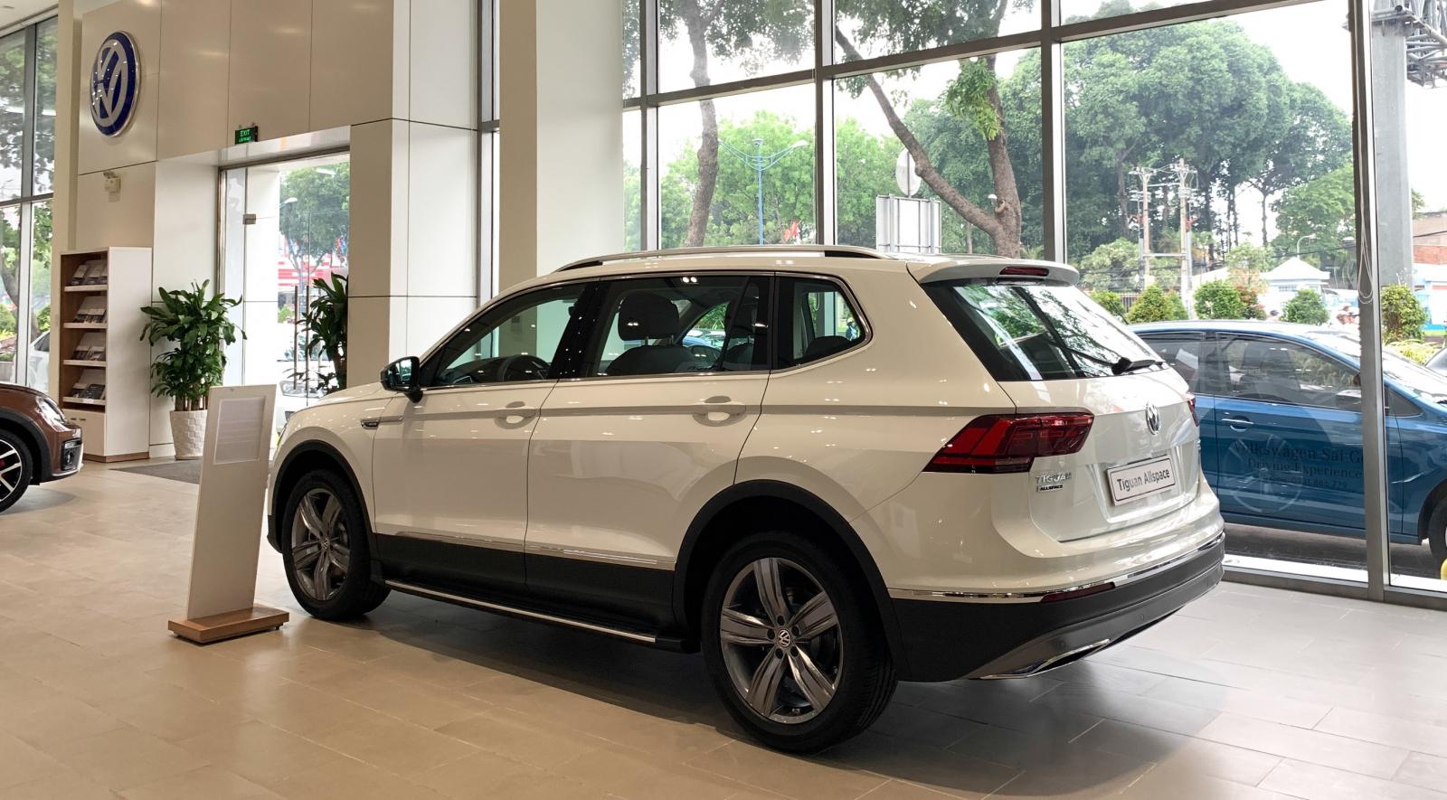 Volkswagen Tiguan 2020 - SUV Offroad Tiguan Luxury, khẳng định đẳng cấp, ưu đãi trước bạ đón tết 2021