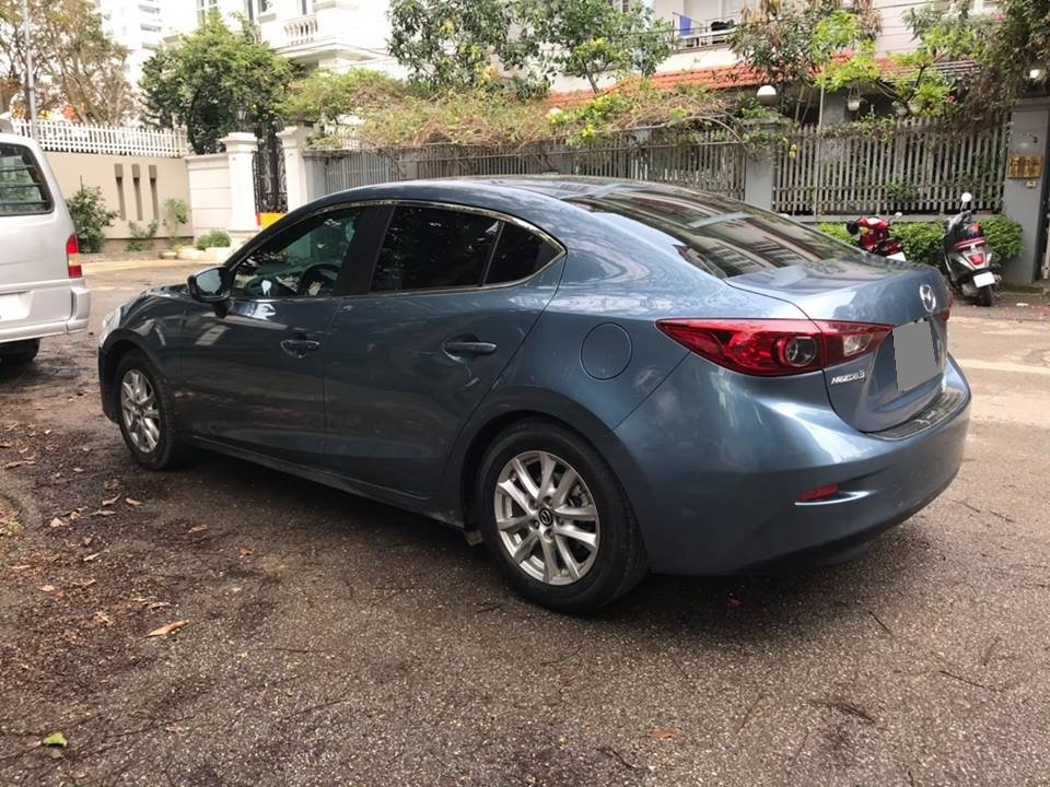 Mazda 3 2017 - Bán Mazda 3 màu xanh tự động 2017 màu xanh gia đình
