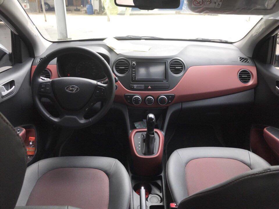 Hyundai Grand i10 2019 - Tôi cần bán Hyundai Grand I10 2019 full, số tự động, sedan màu bạc