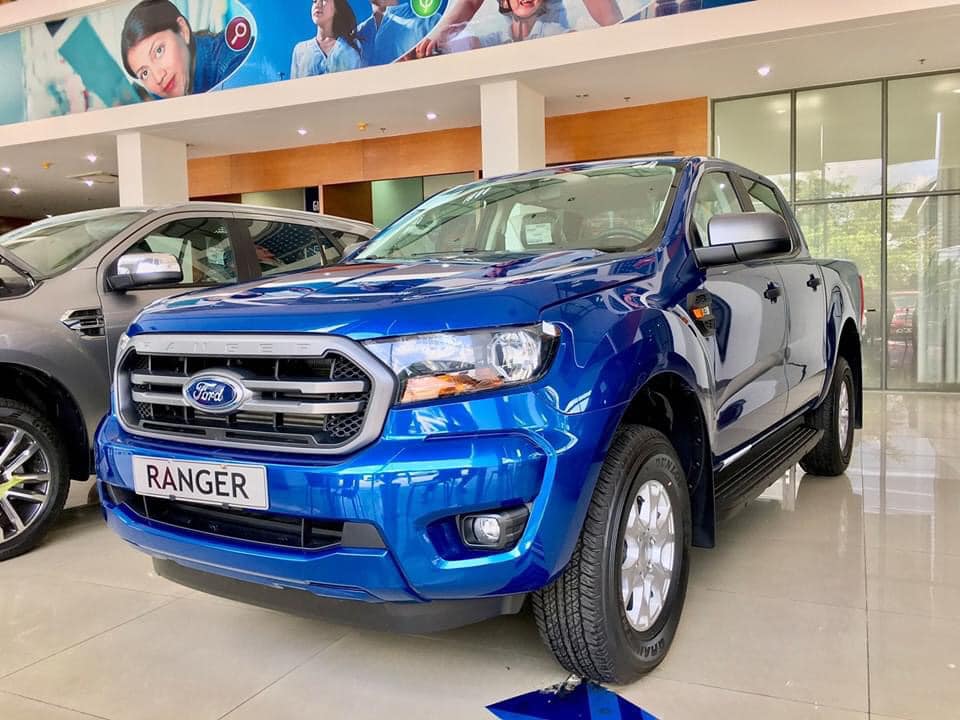 Ford Ranger XLS AT 2020 - Cần bán Ford Ranger XLS AT 4*2 với giá cực sốc