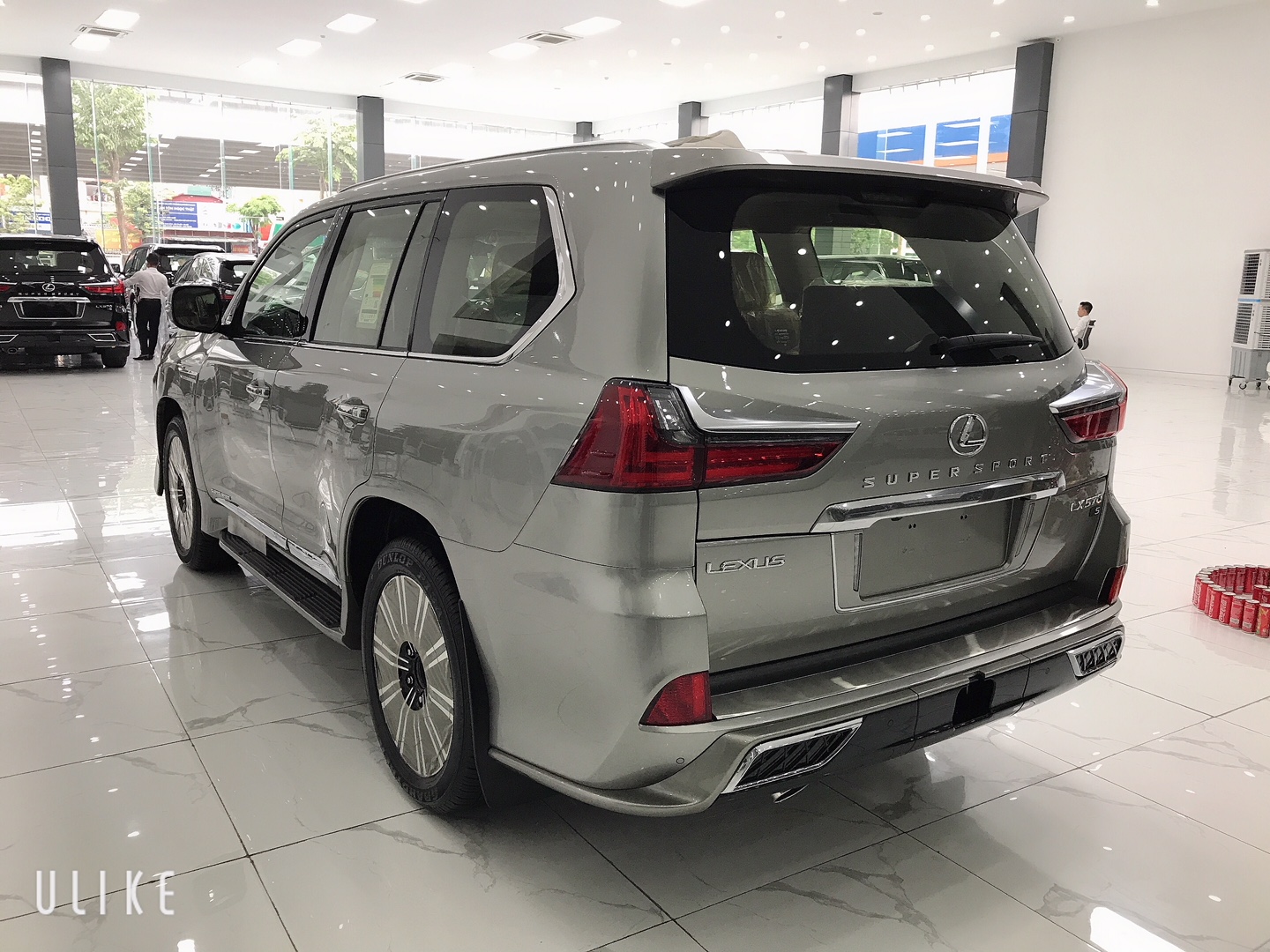 Lexus LX 570 2021 - Gía xe  Lexus LX570 Super Sport S 2021 nhập khẩu trung đông màu vàng cát