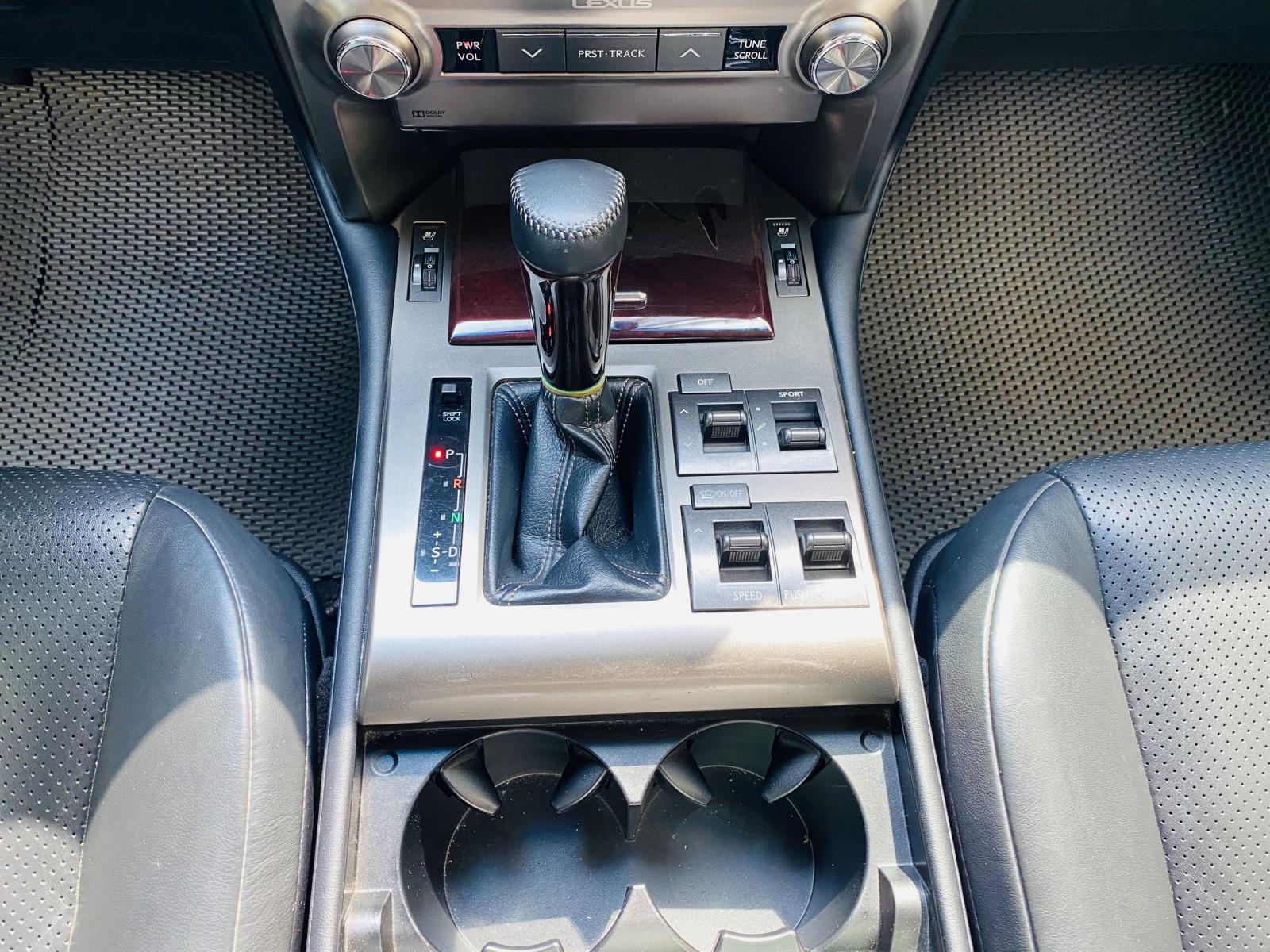 Lexus GX460 2015 - Lexus GX460 2015 màu trắng, full options, siêu mới