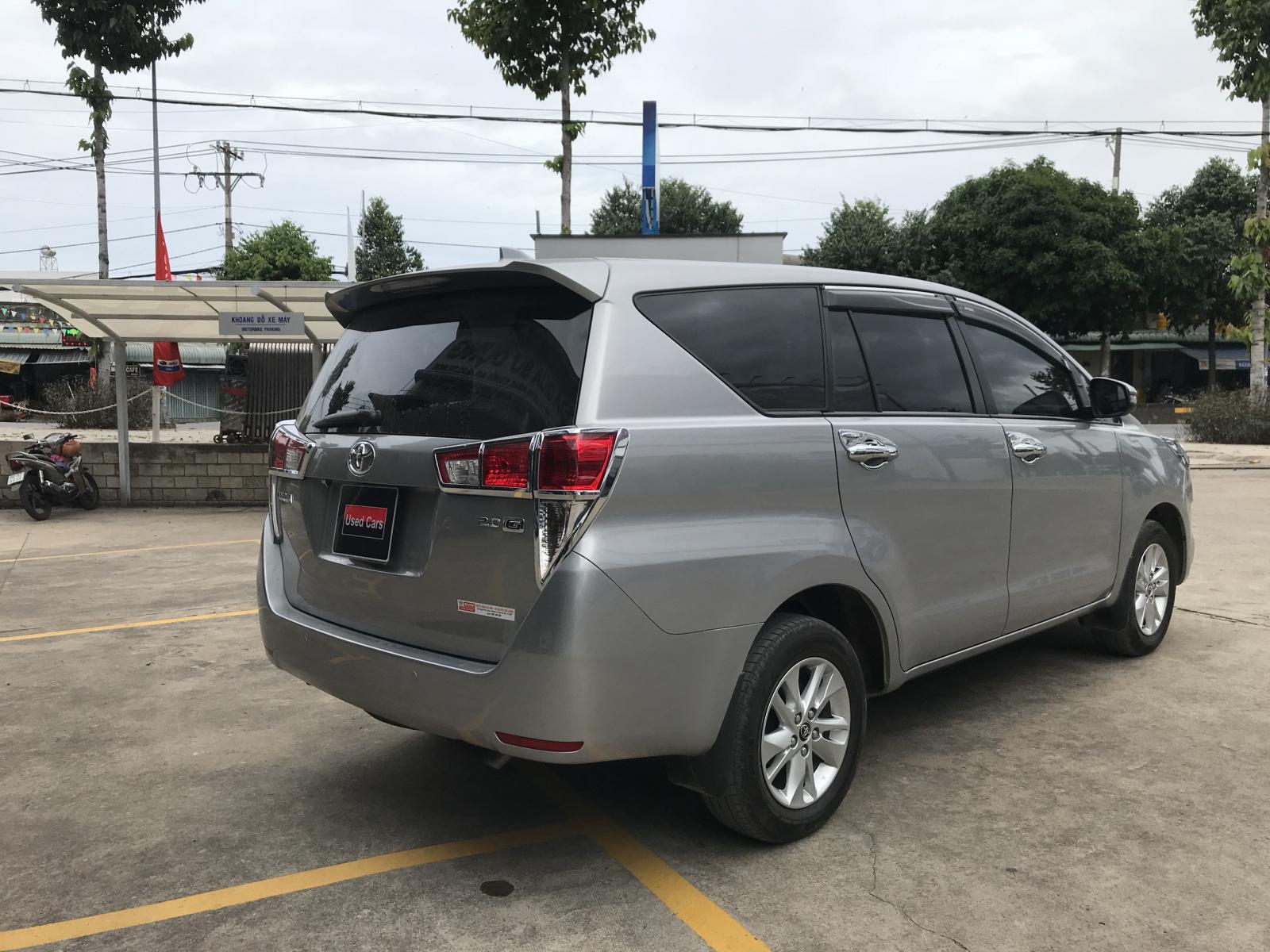 Toyota Innova 2018 - Cần bán Toyota Innova 2.0G đời 2018, màu bạc, biển SG mới chạy 50.000km giá fix mạnh