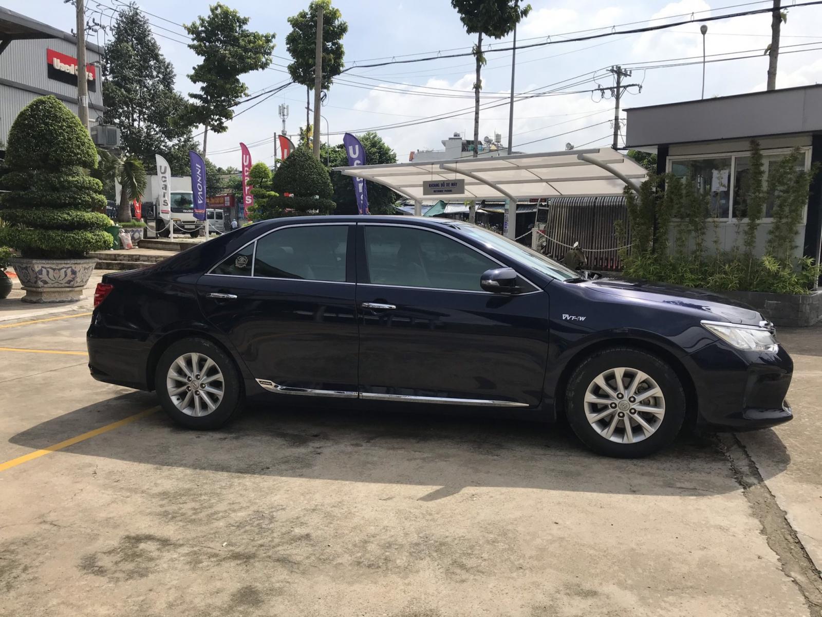 Toyota Camry 2016 - Bán xe Toyota Camry E năm 2016, giá tốt