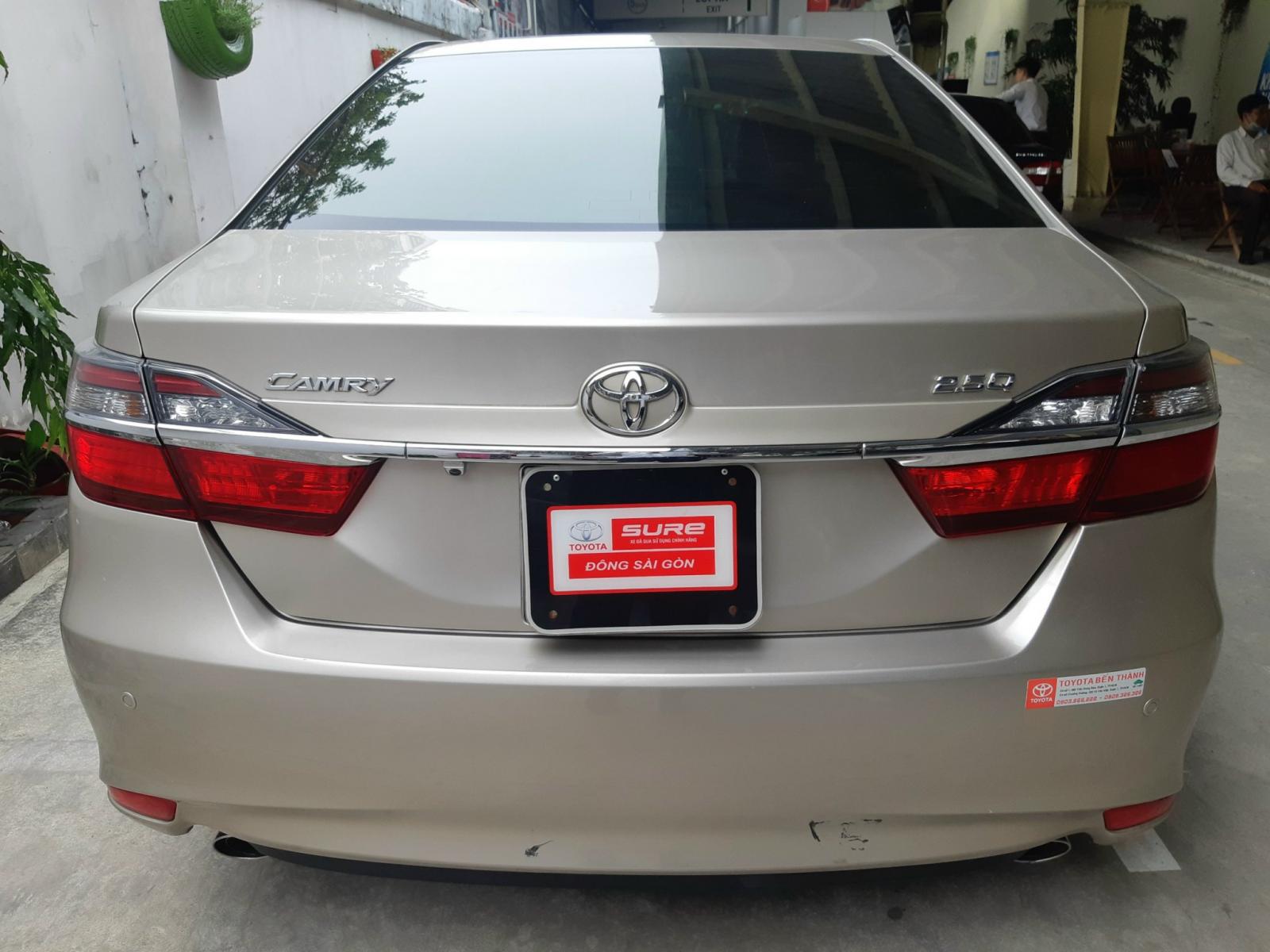 Toyota Camry 2.5Q 2015 - Bán Toyota Camry 2.5Q đời 2015 - xe đẹp giá tốt