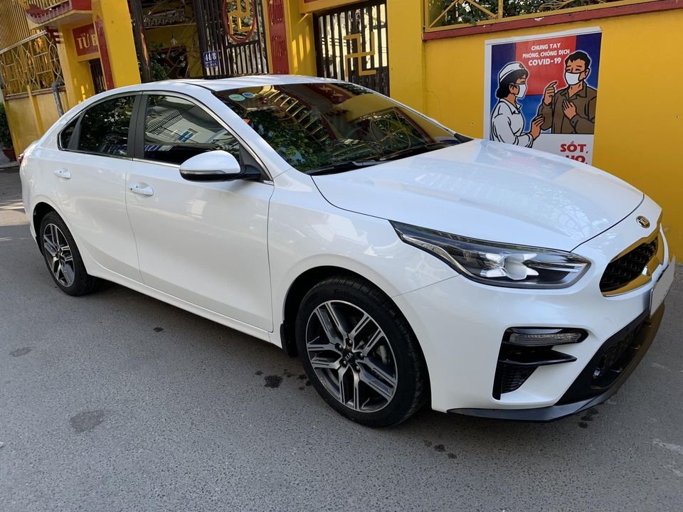 Kia Cerato 2019 - Mình cần bán Kia Cerato 2.0 đời 2019, tự động full, màu trắng